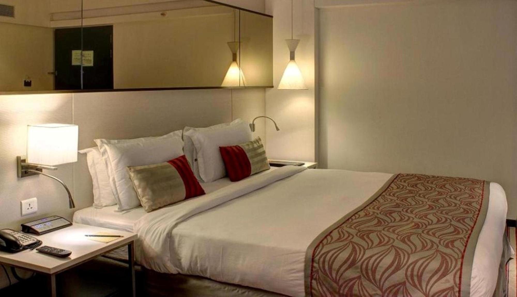 Superior Room Bathtub King Bed on Laundry Food Soft Beverages,1559654089:JPEG