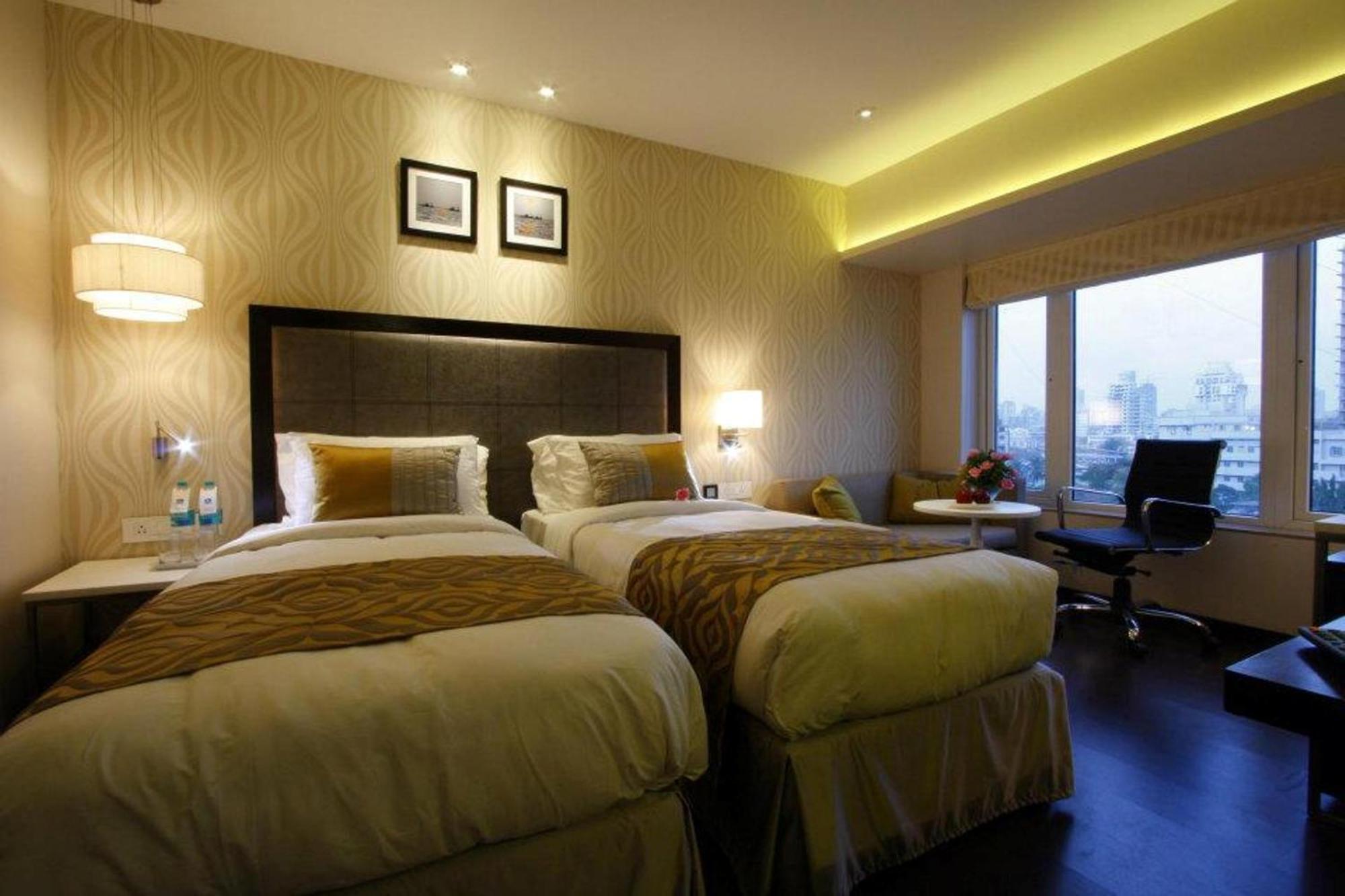 Deluxe Room Twin Bed