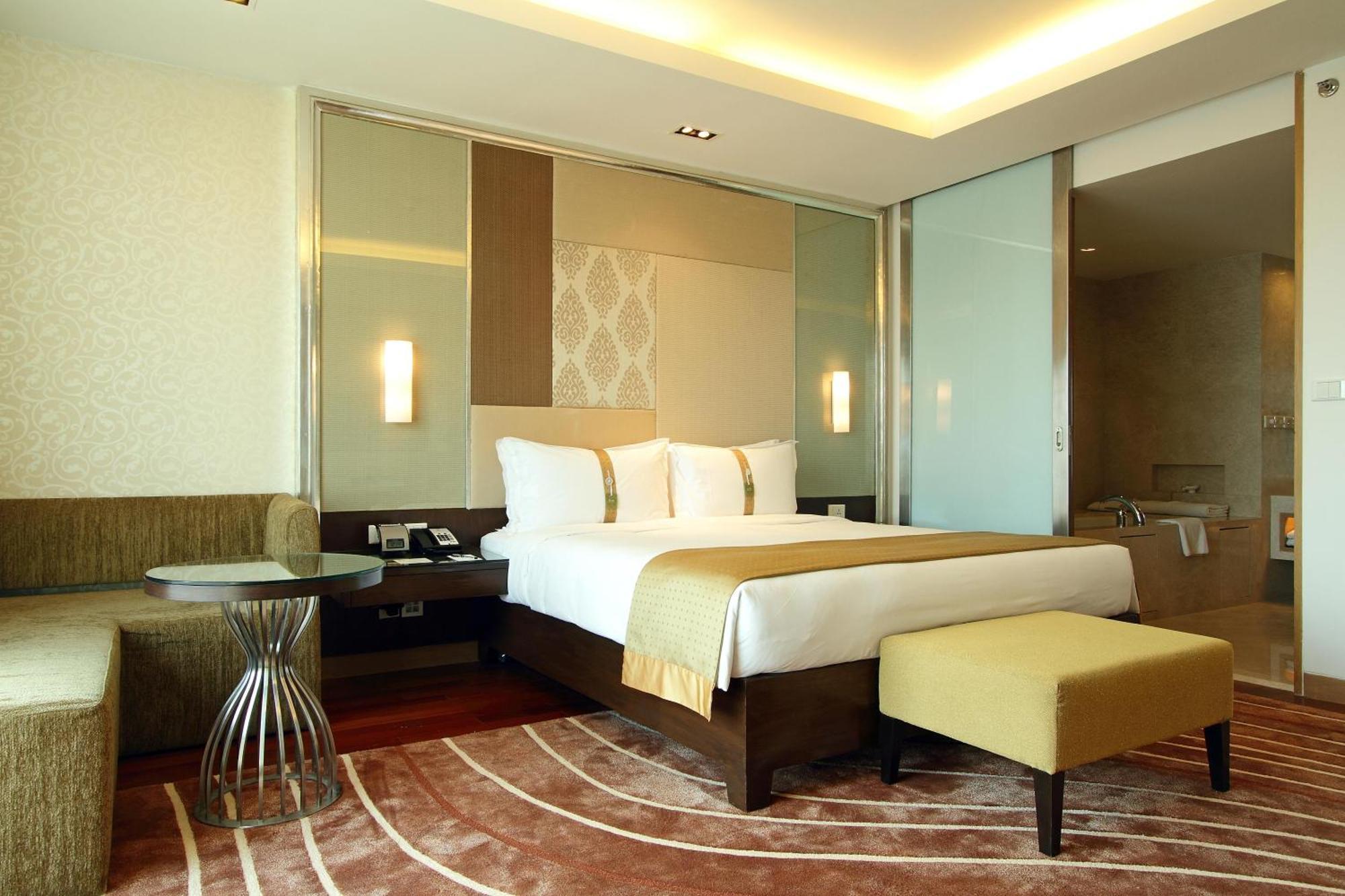 Premium King Room,1090094469:JPEG
