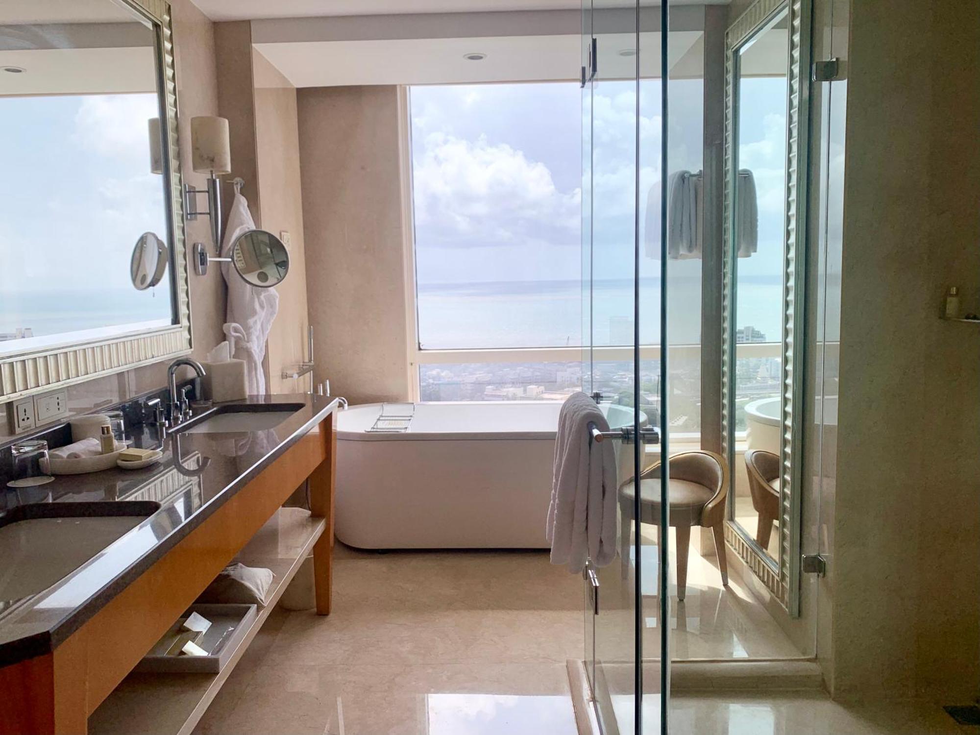 Premier Sea View Room Two Queens
