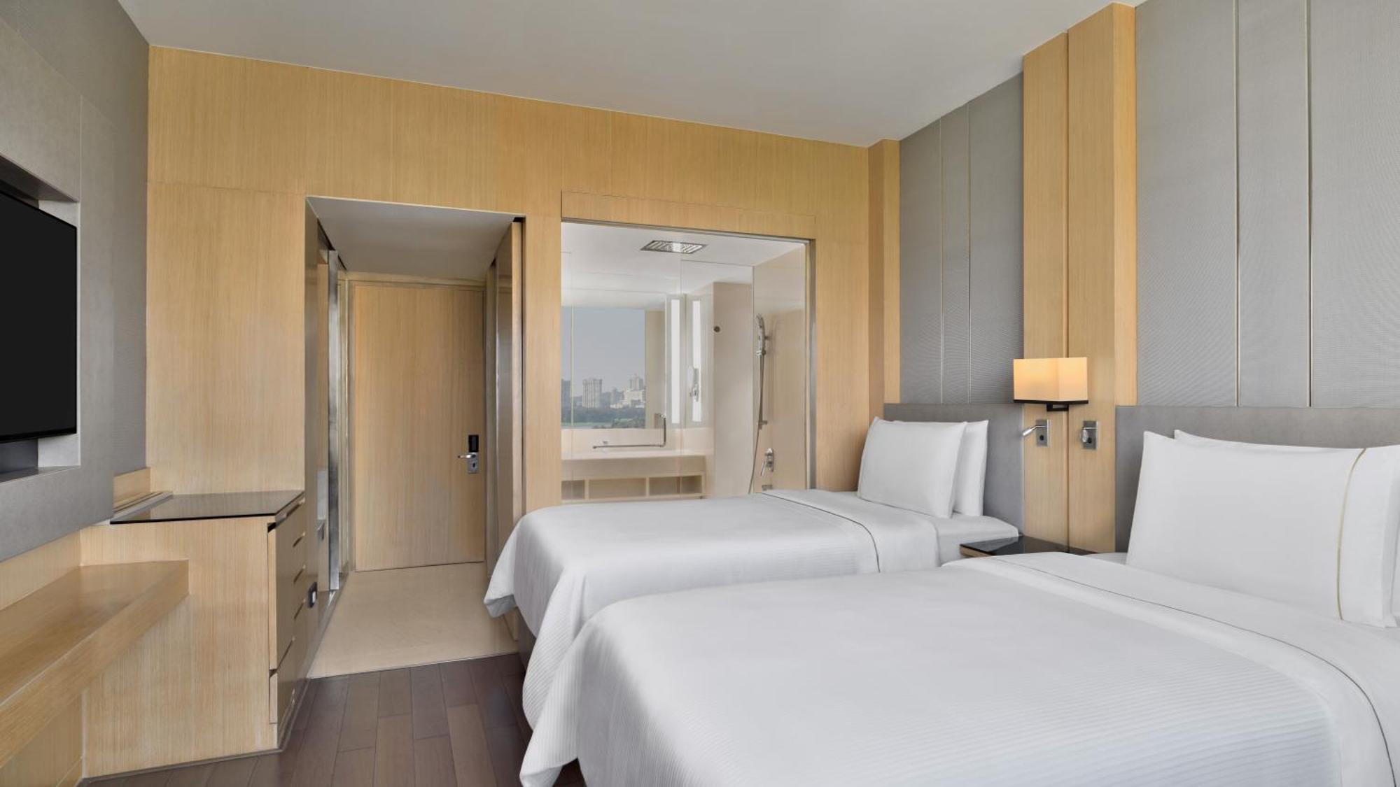 Guest Room 2 Double Bed Hill View Curated high-tea experience & enjoy on F&B Spa