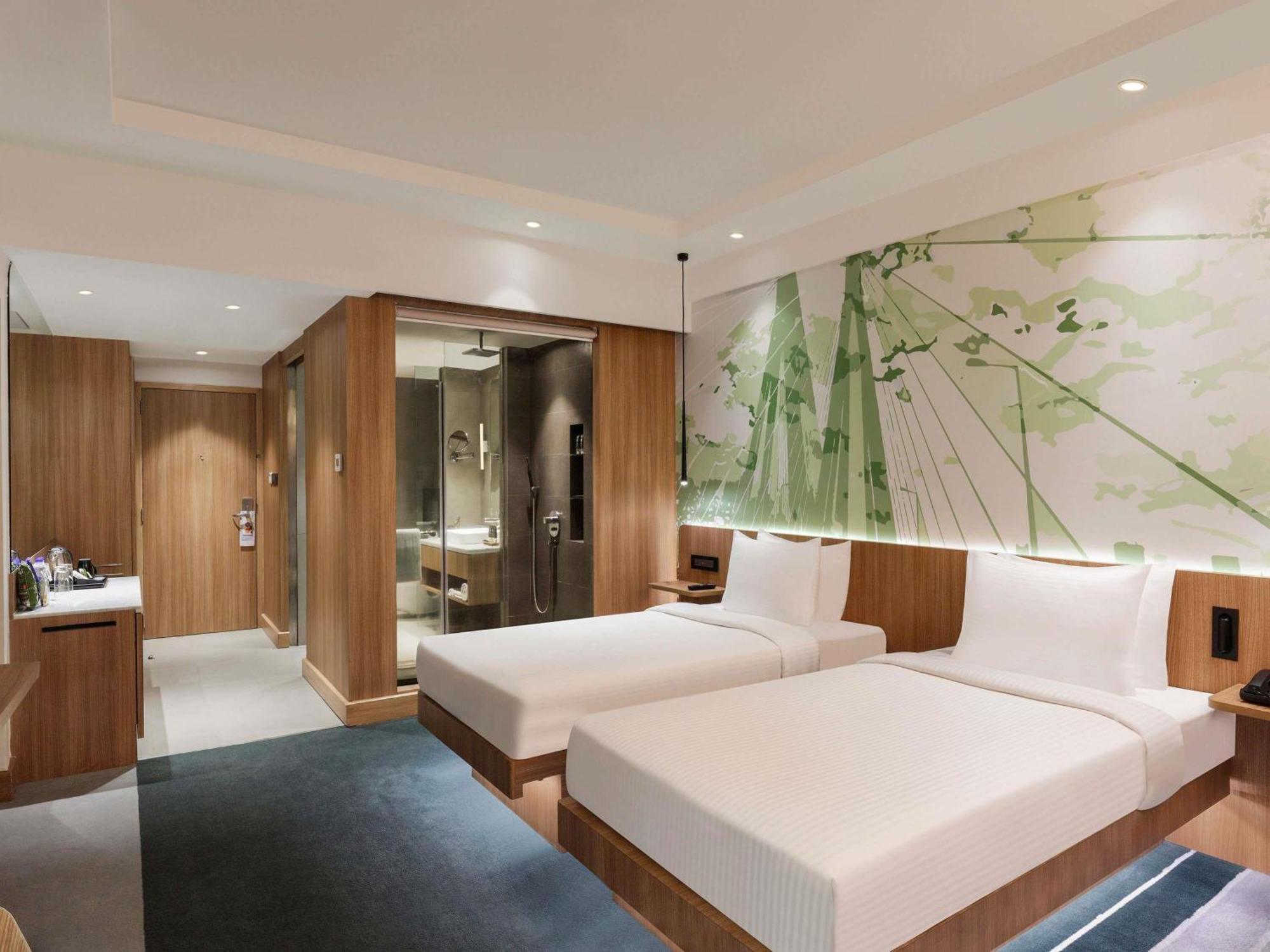 Premier Twin Bed City View - Higher Floor, Buffet Breakfast, Premier Lounge with Cocktail Hrs. from 18:00 Hrs. to 20:00 Hrs,1730024277:JPEG