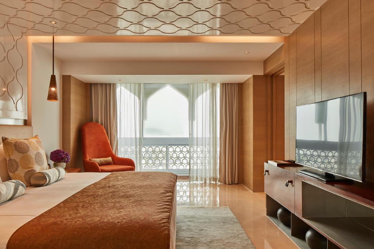Apollo Suite Sea View complimentary one way Airport Transfer daily evening cocktails at Taj Club Lounge,1224141667:JPEG